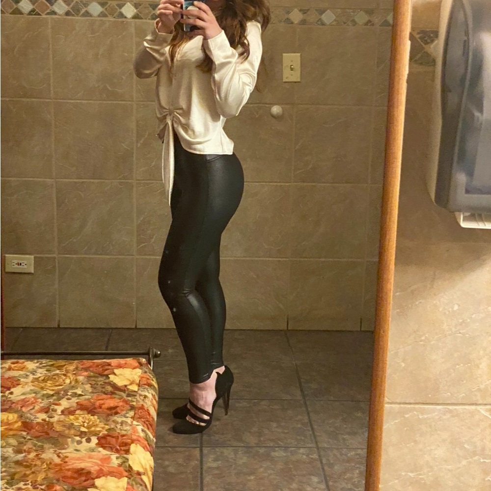 SPANX faux leather leggings petite M